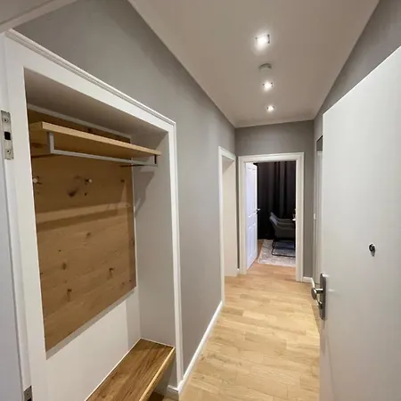 Direkt Am Bahnhof Appartement *